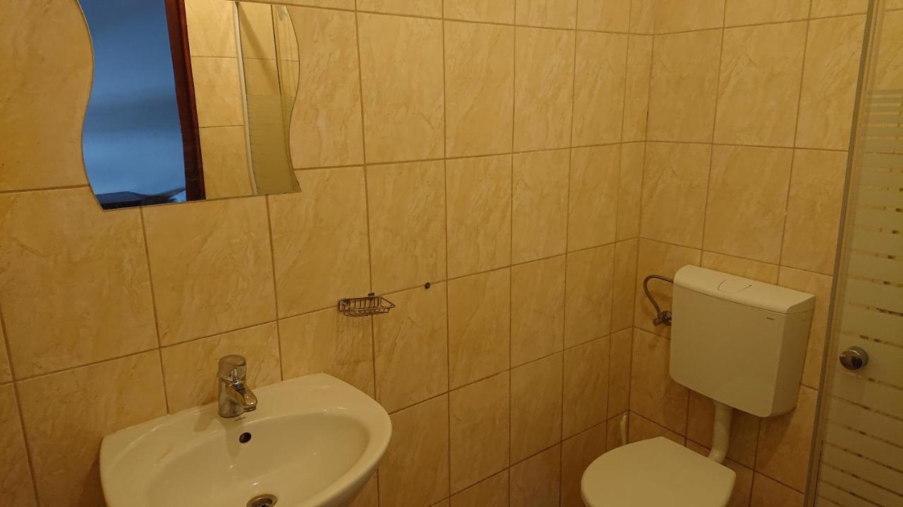 Pillango Munkasszallo Budapest
