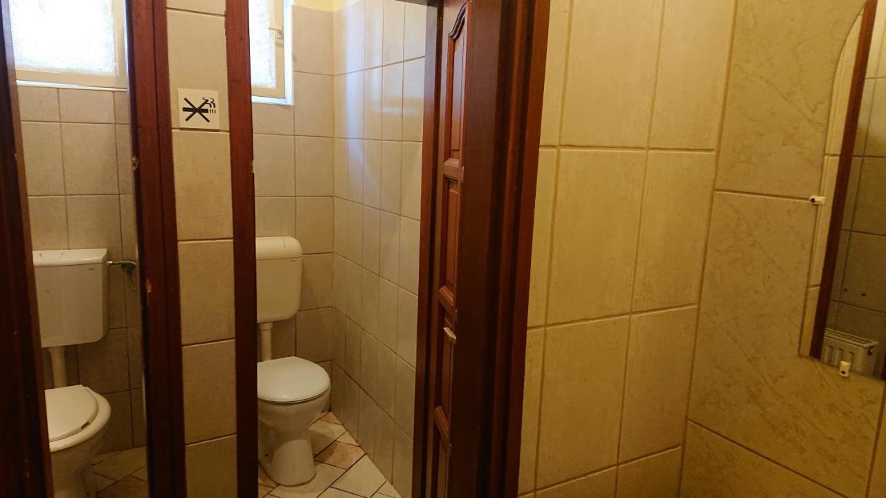 Hostal Pillangó Munkásszálló *
